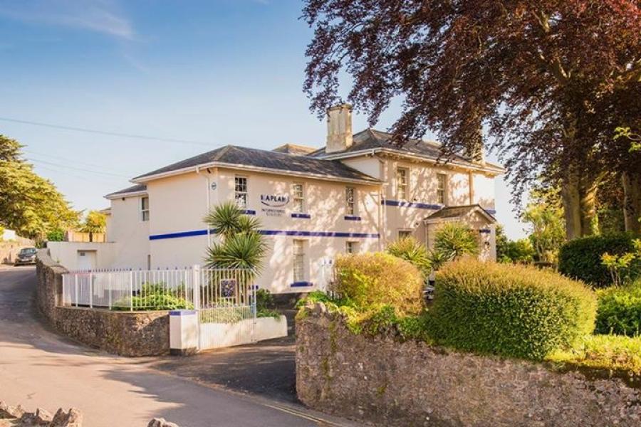 Alpadia English Summer Camp in Torquay