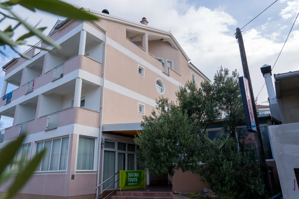 Exterior of the hotel in Pakostane, seen from the street