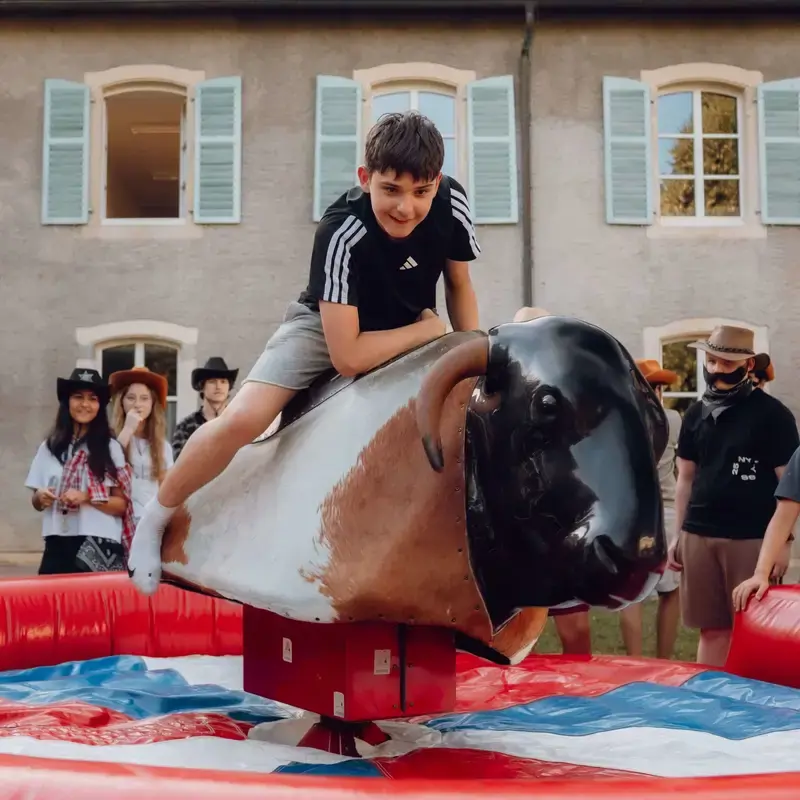Saint-Charles Horse Riding Academy in Porrentruy general 2