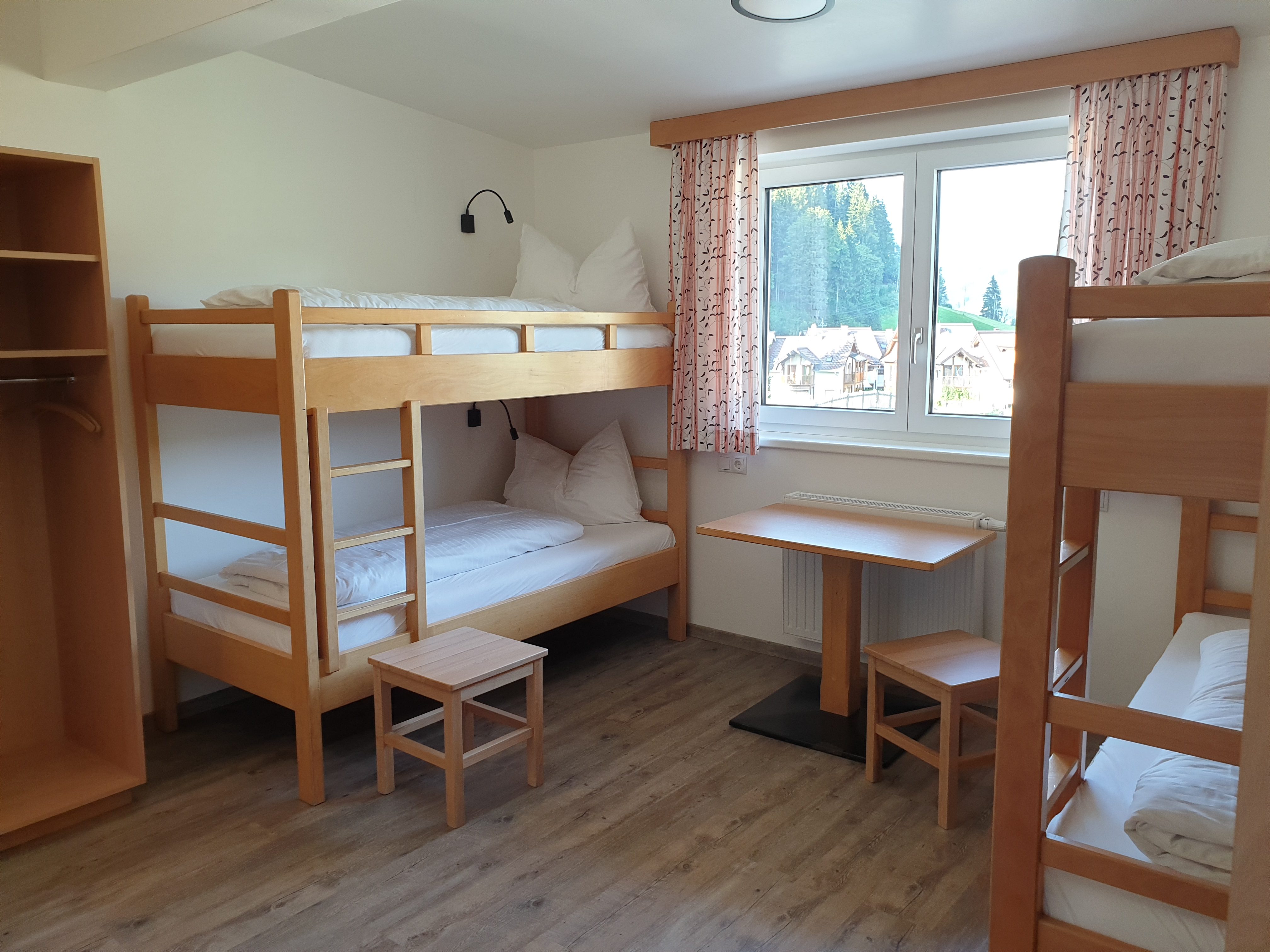 Multi-bed room at the Hanneshof