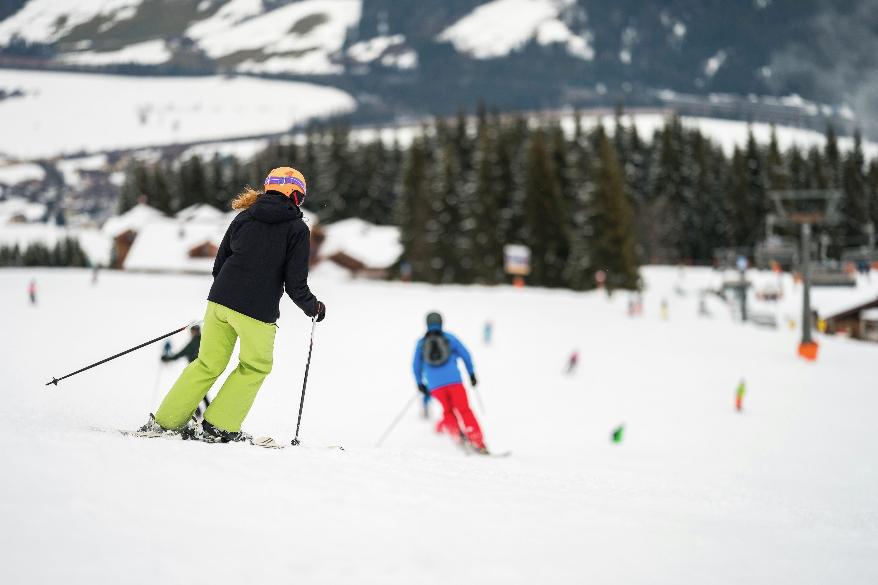 Guests skiing on the piste