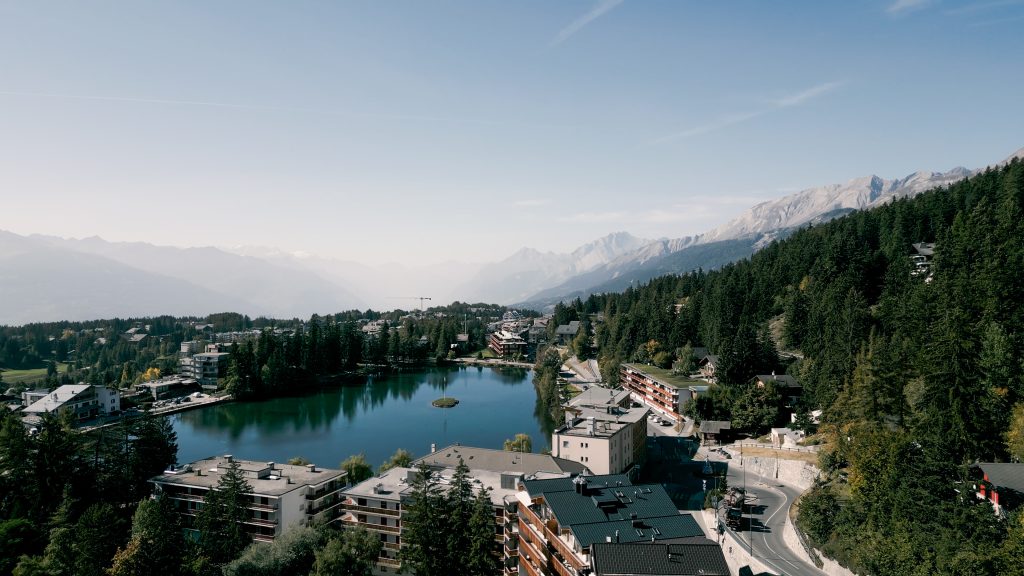 Les Roches Youth Hospitality English Camp in Crans-Montana general 5