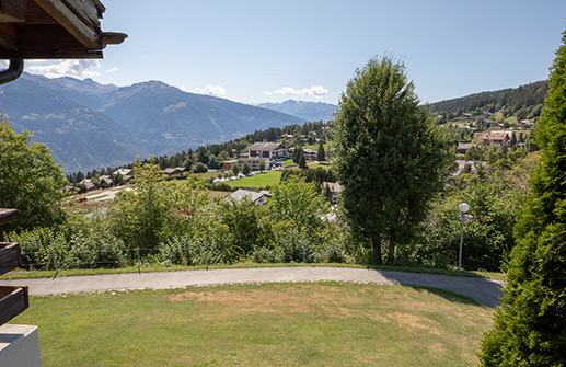 Les Roches Youth Hospitality English Camp in Crans-Montana general 6
