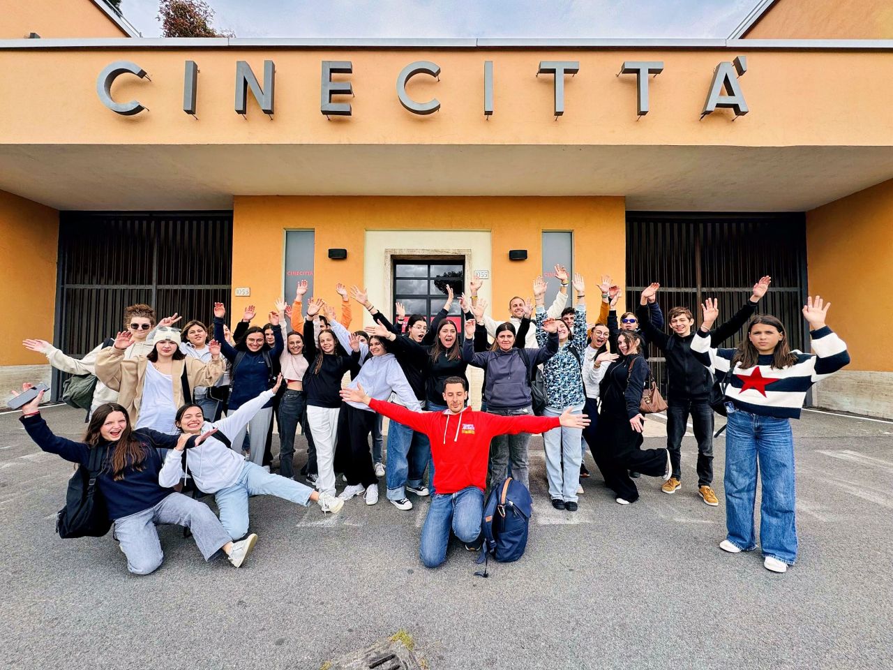 The group sightseeing in Rome during the camp