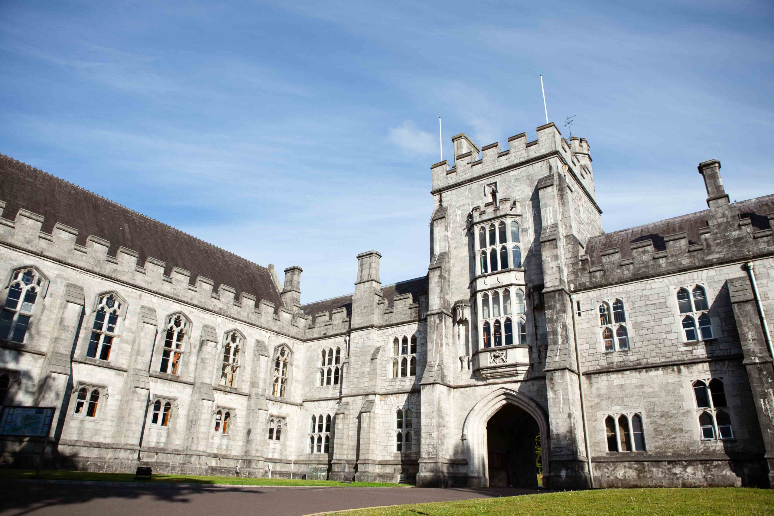 Students of the IH Dublin junior programme at University College Cork