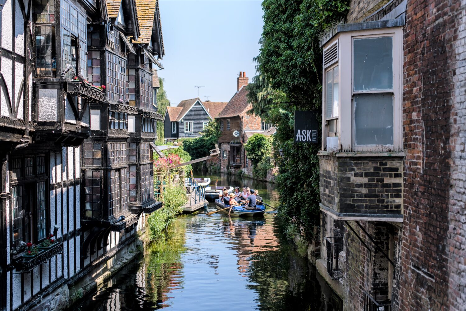 Students of the Concorde International summer course in Canterbury