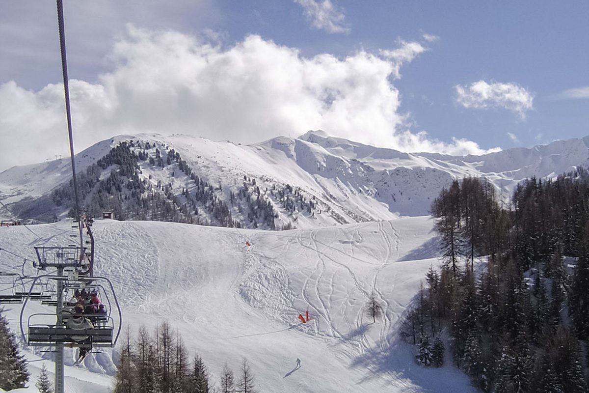 A chairlift on the slopes close to Notre-Dame-du-Pre