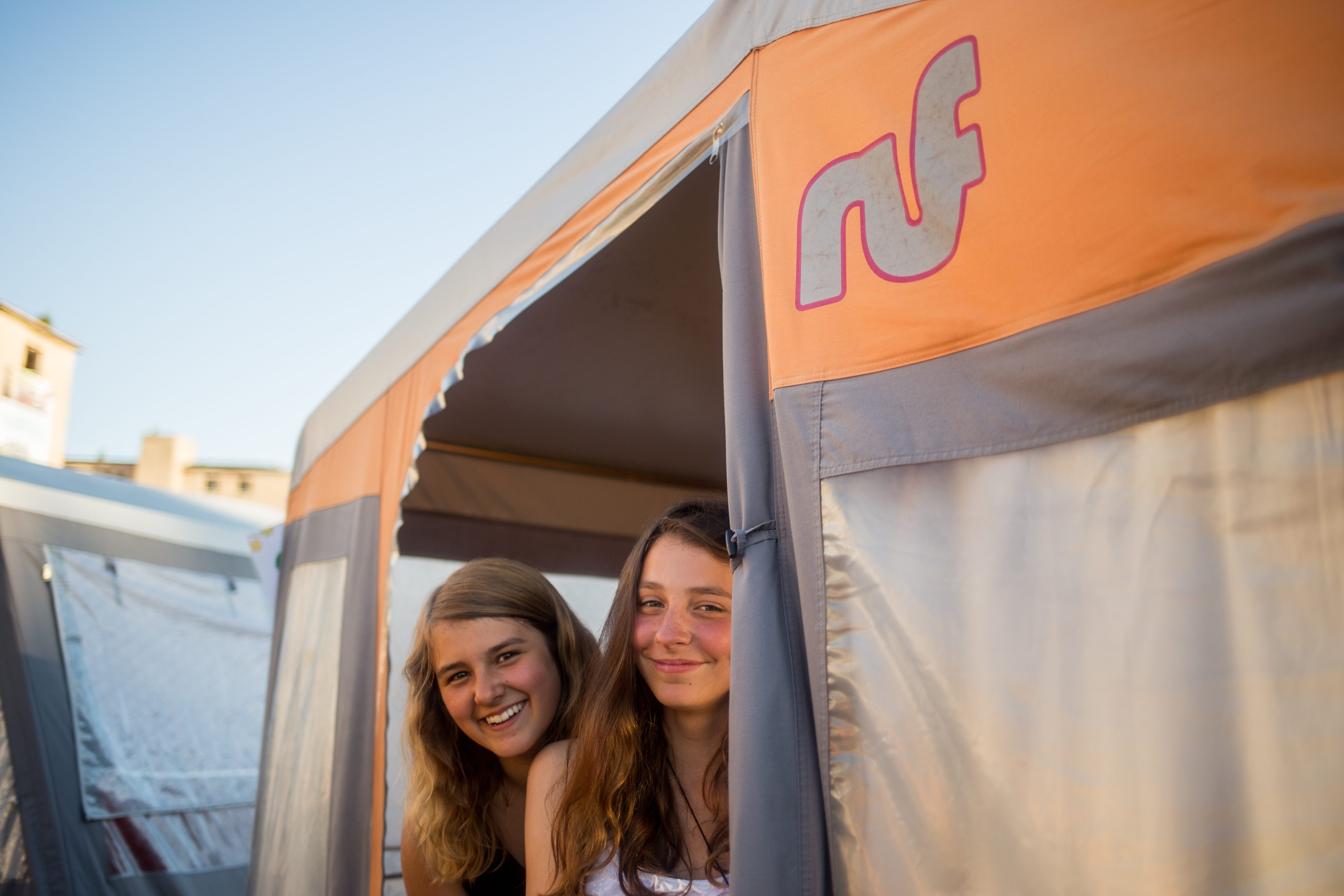 Guests inside a superior tent at the Nordsee Camp Wangerland