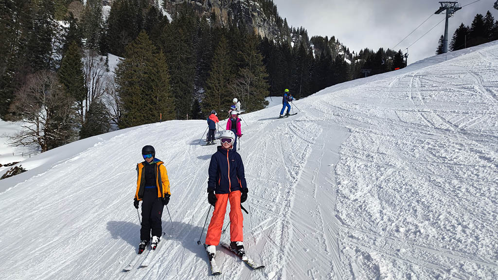 friLingue Braunwald Ski & Snowboard Camp activities 5