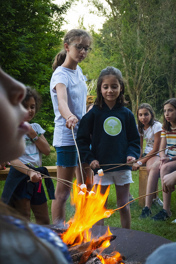 English Country House Camp general 40