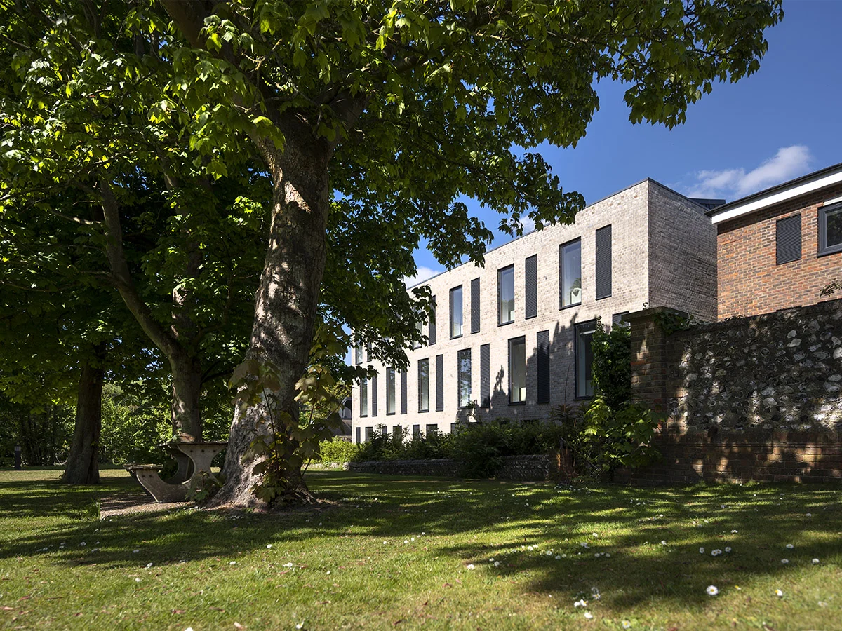 English Foundation Courses at Oxford International College Brighton general 5