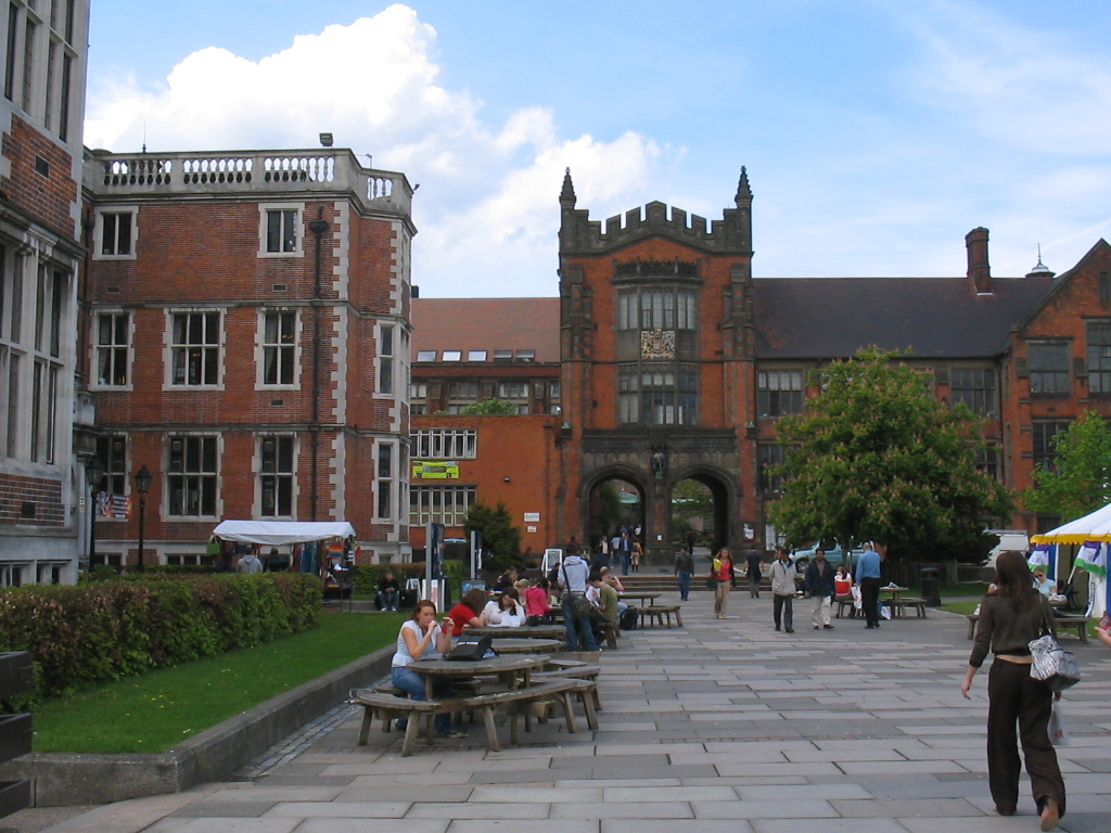 English Summer Camp for Teens at Newcastle University