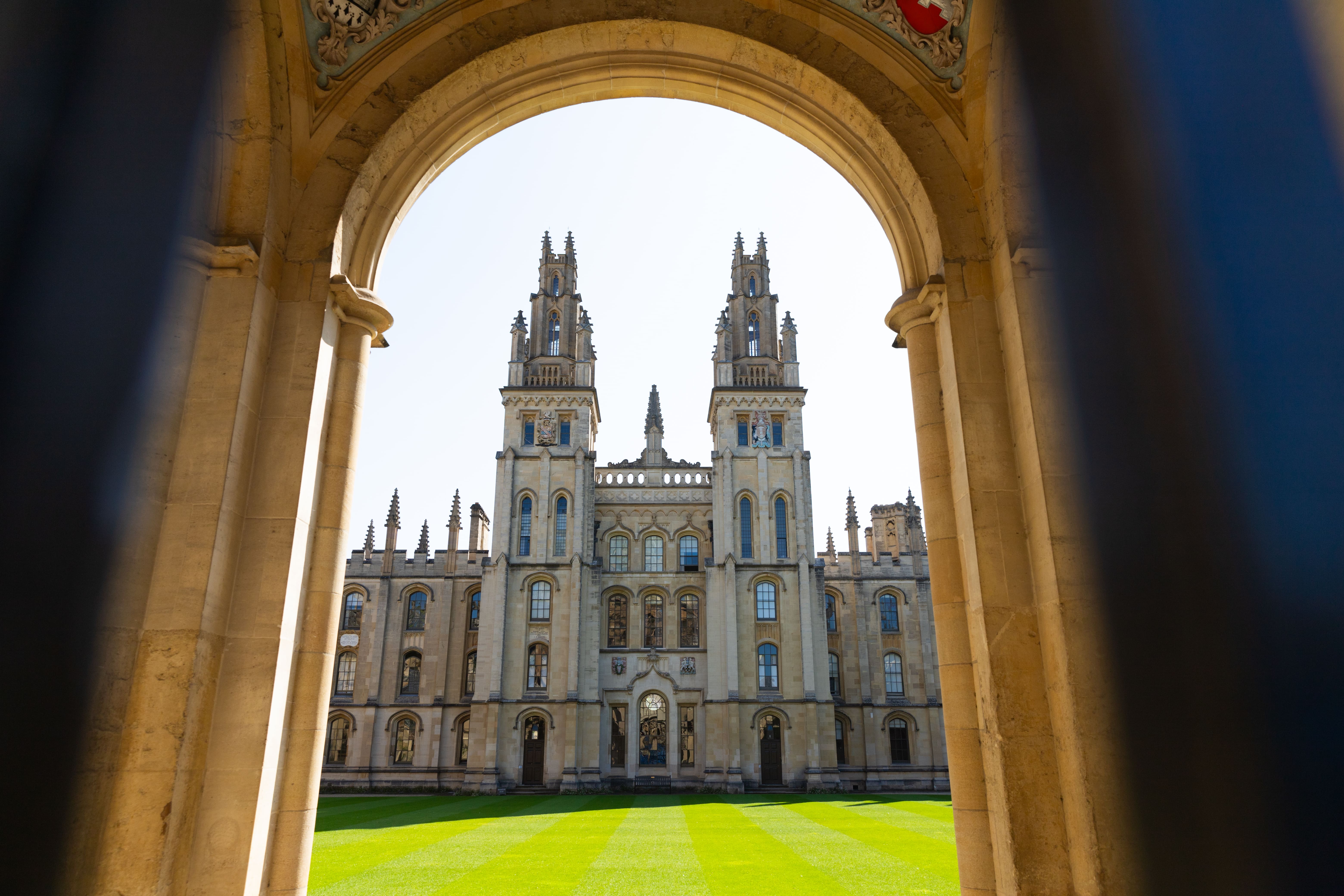 English Summer Camp for Teens at Oxford Brookes University