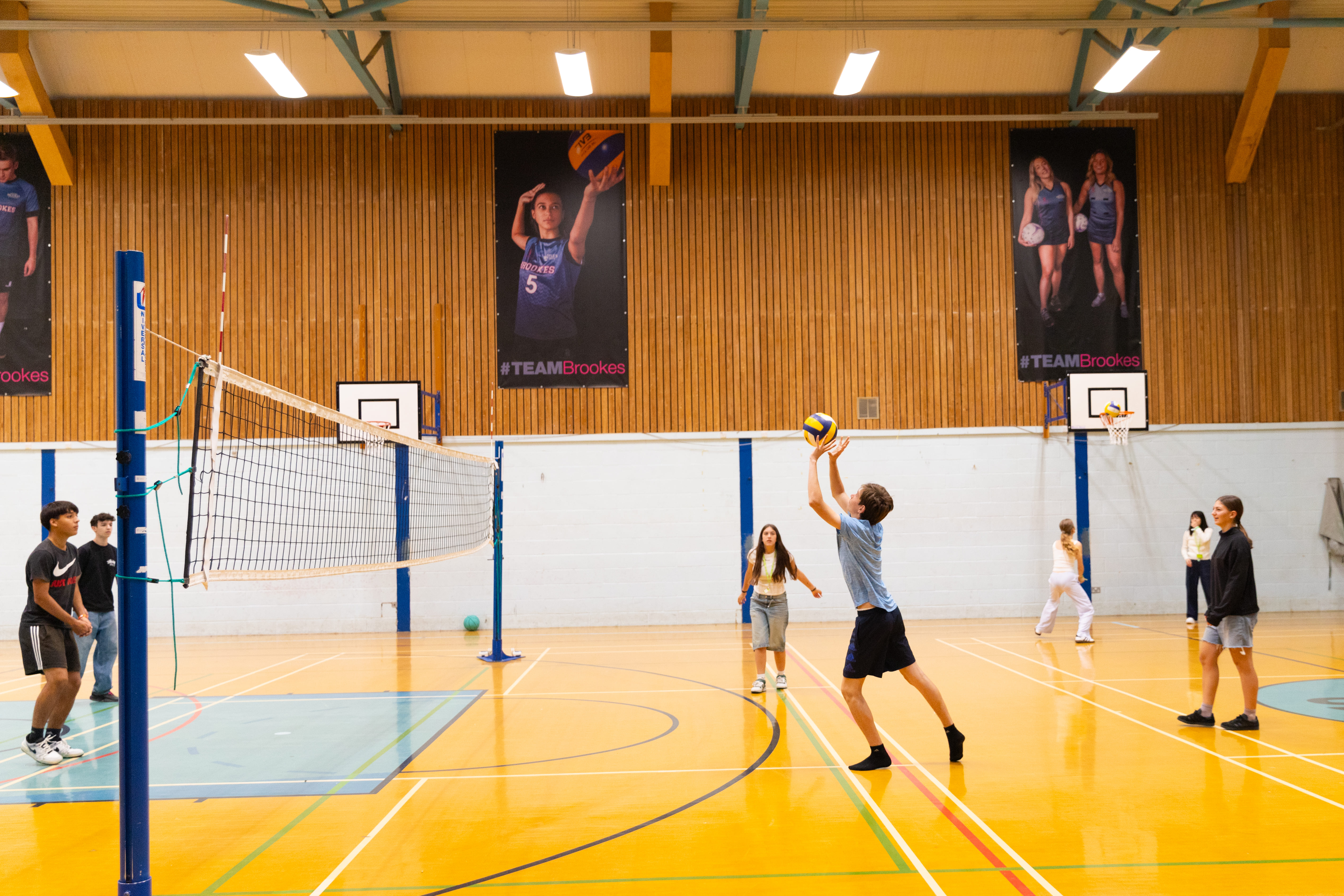 English Summer Camp for Teens at Oxford Brookes University activities 25