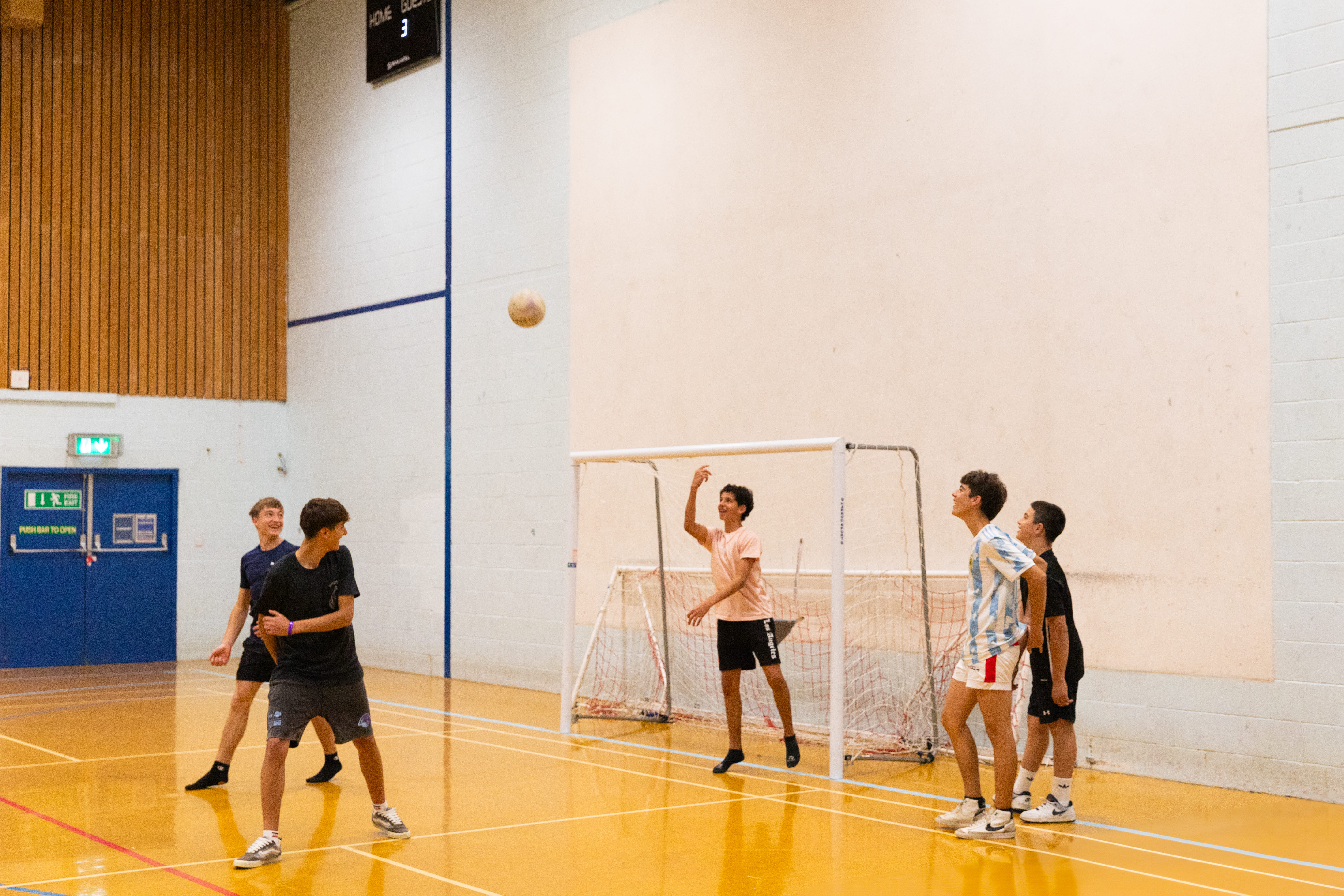 English Summer Camp for Teens at Oxford Brookes University activities 26