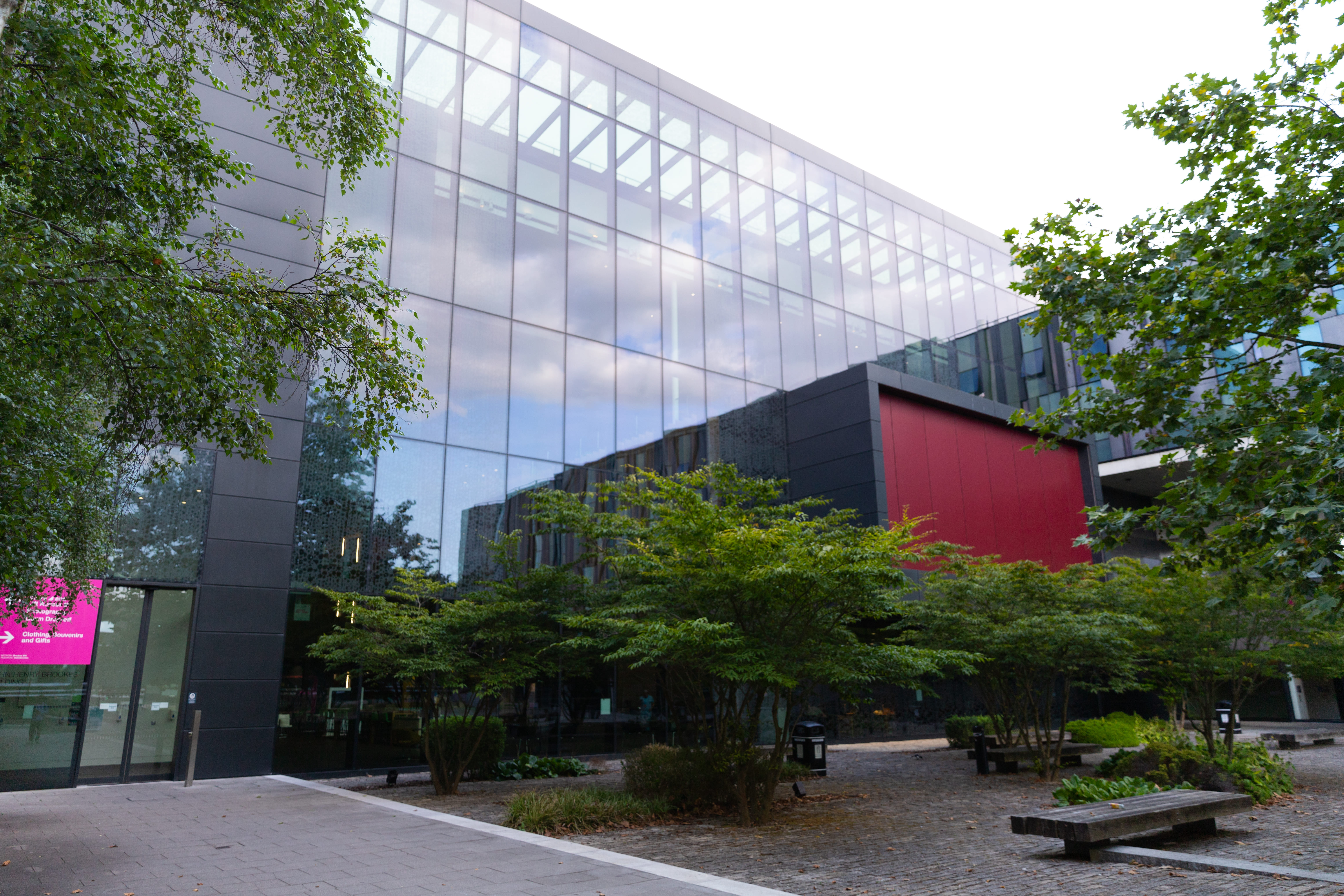 English Summer Camp for Teens at Oxford Brookes University accommodation 12