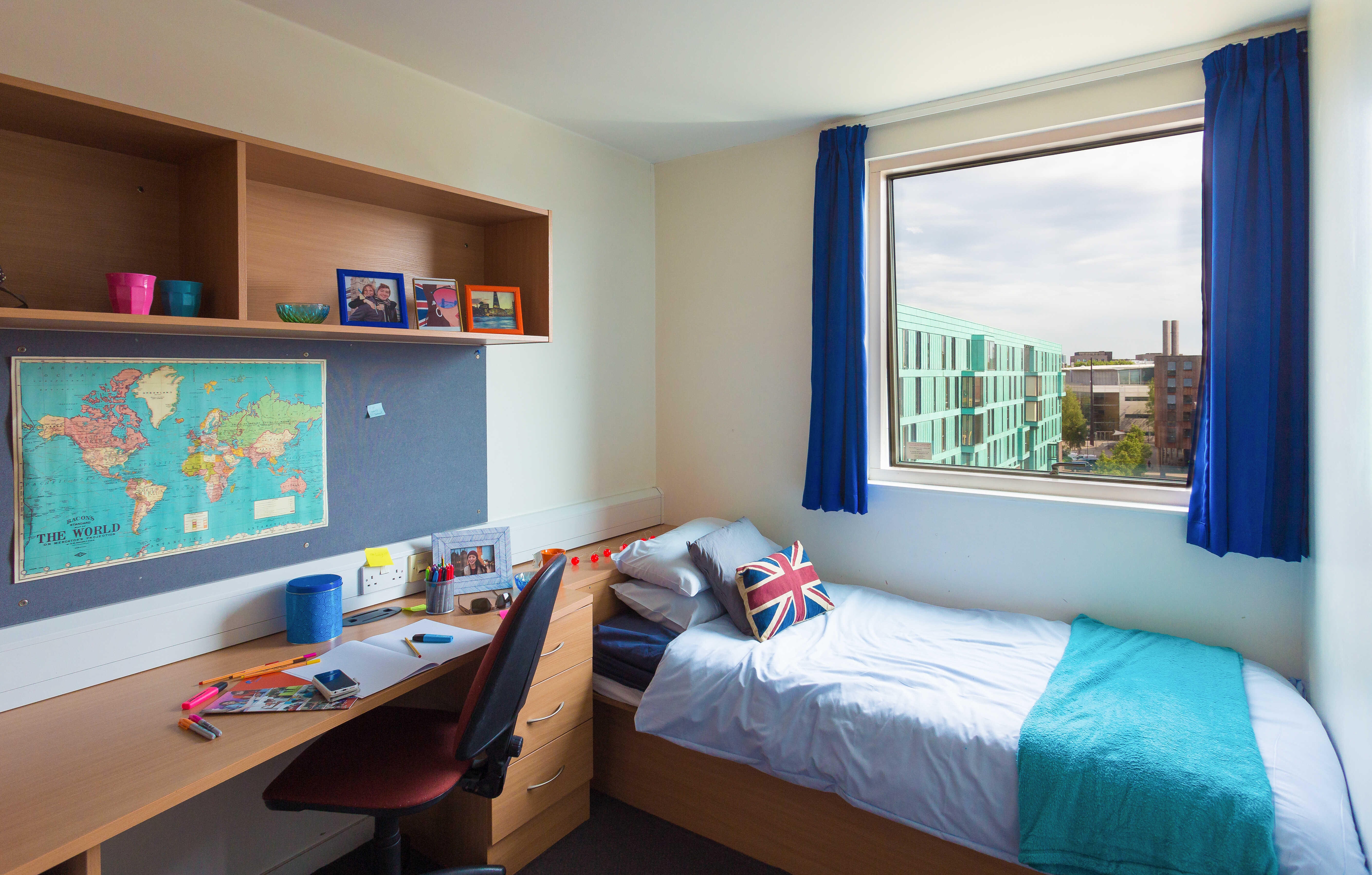 English Summer Camp for Teens at Queen Mary University of London general 48
