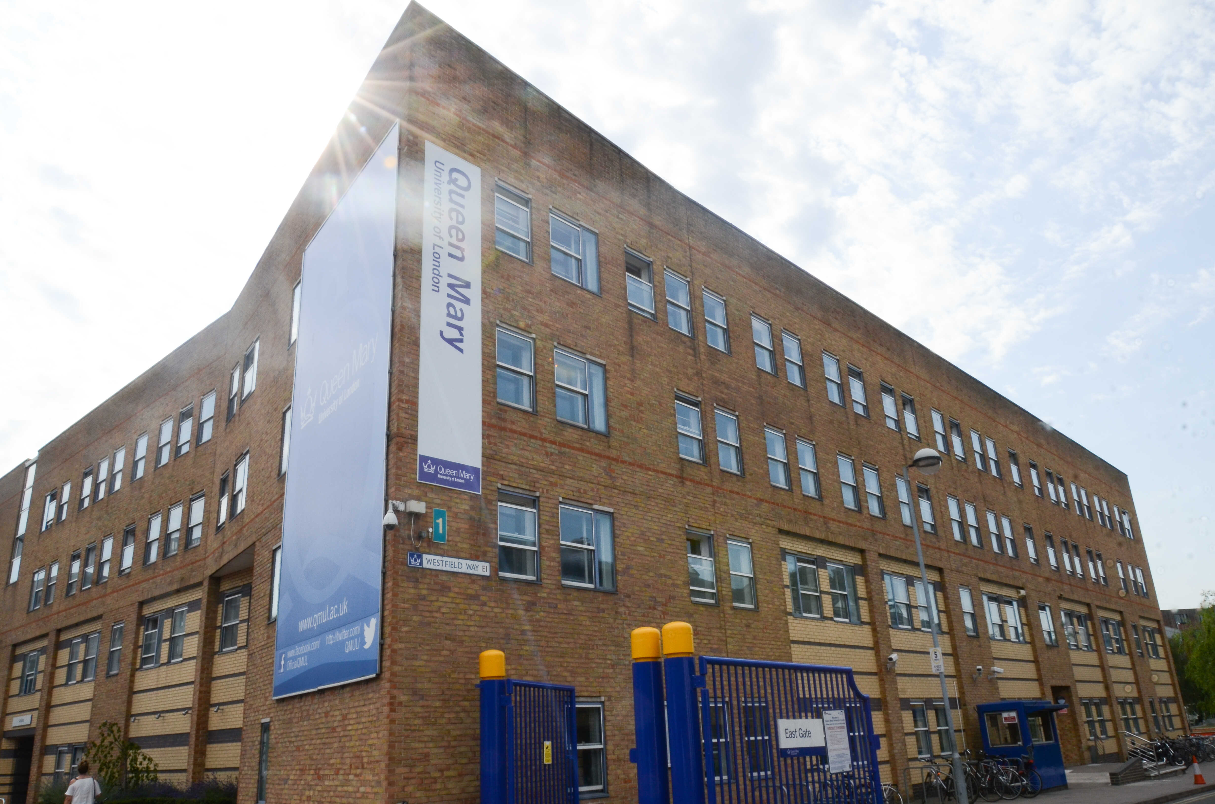 English Summer Camp for Teens at Queen Mary University of London general 79