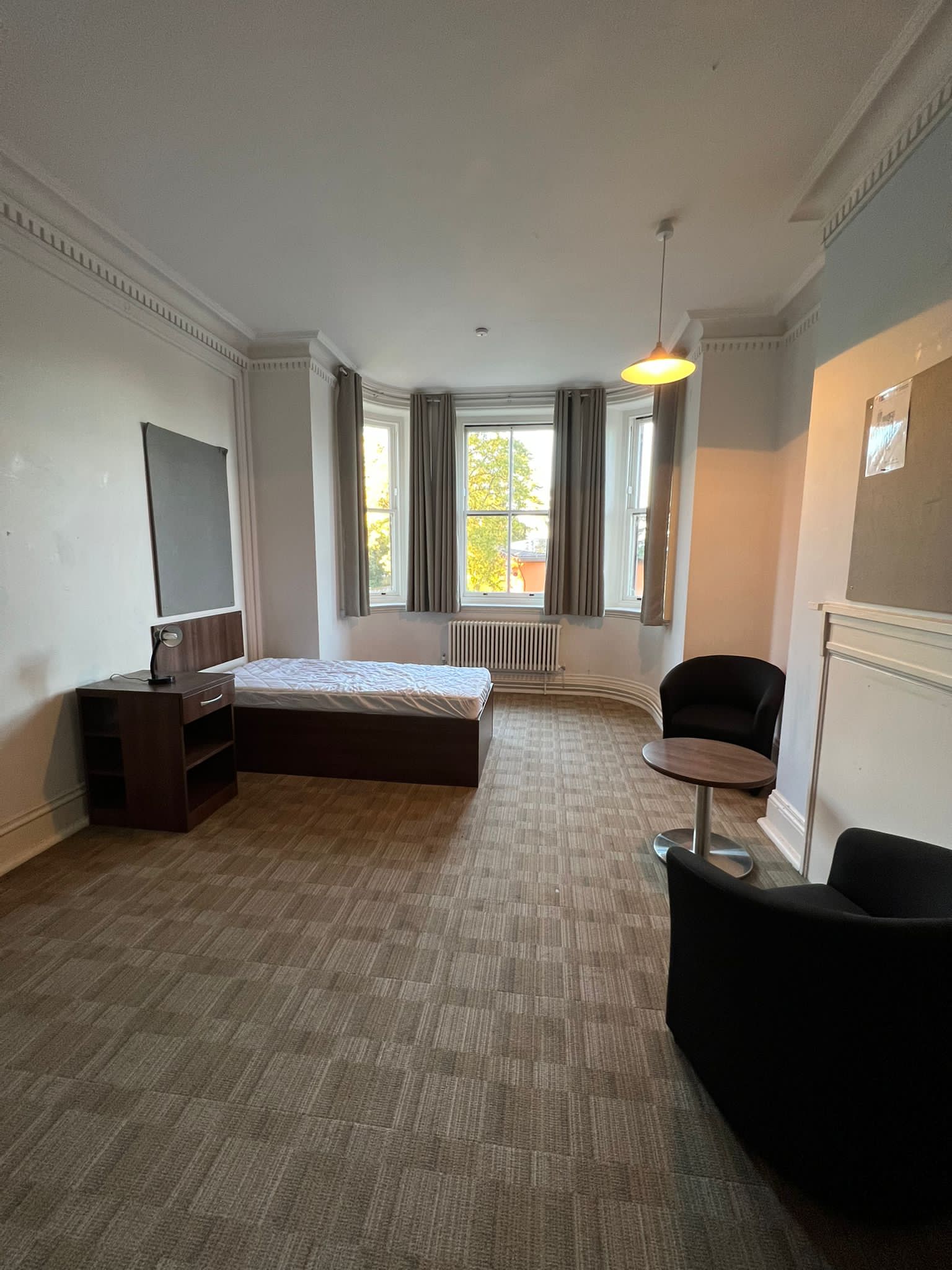 English Summer Camp for Teens at Royal Holloway University of London general 9