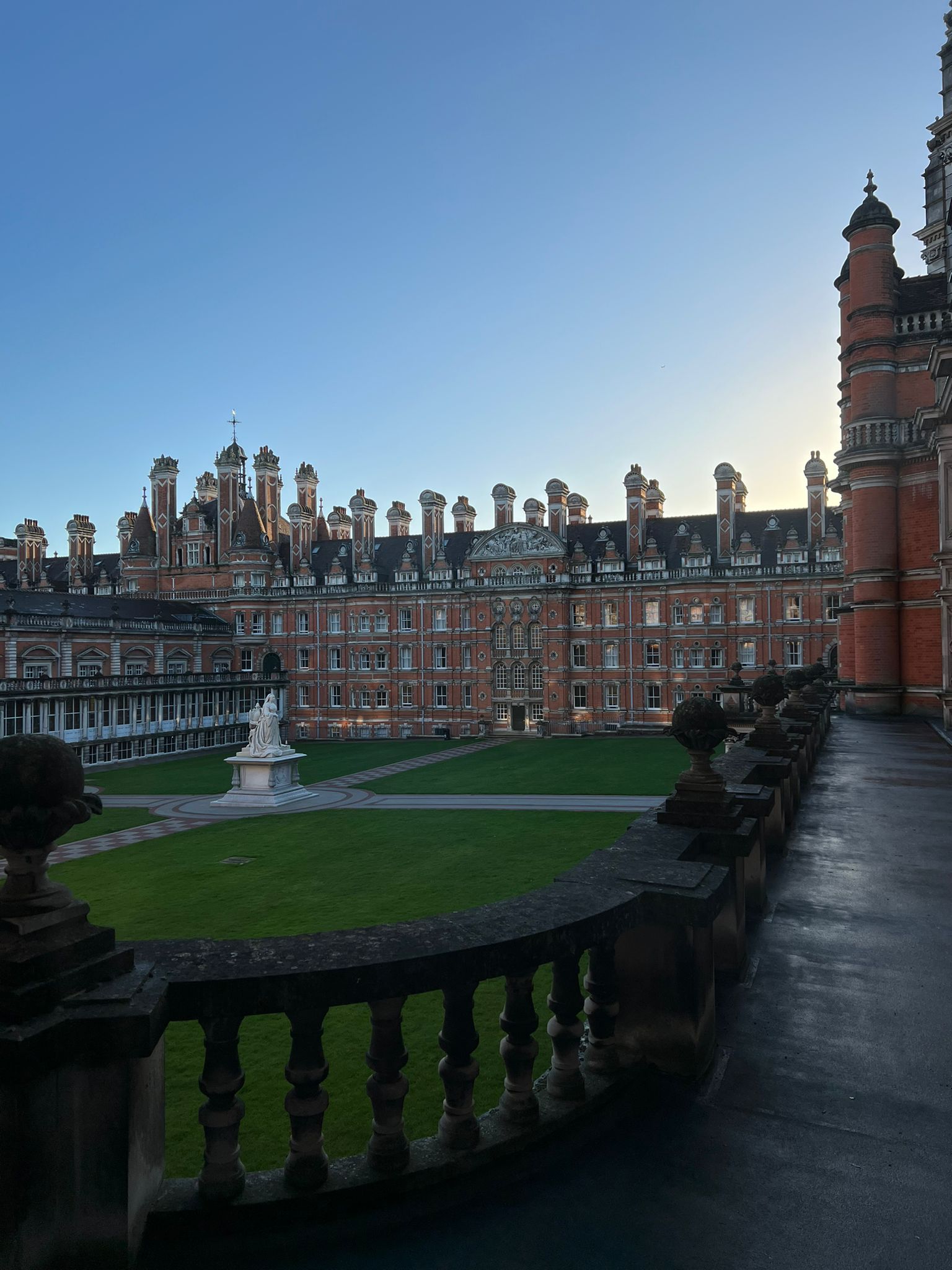 English Summer Camp for Teens at Royal Holloway University of London general 12