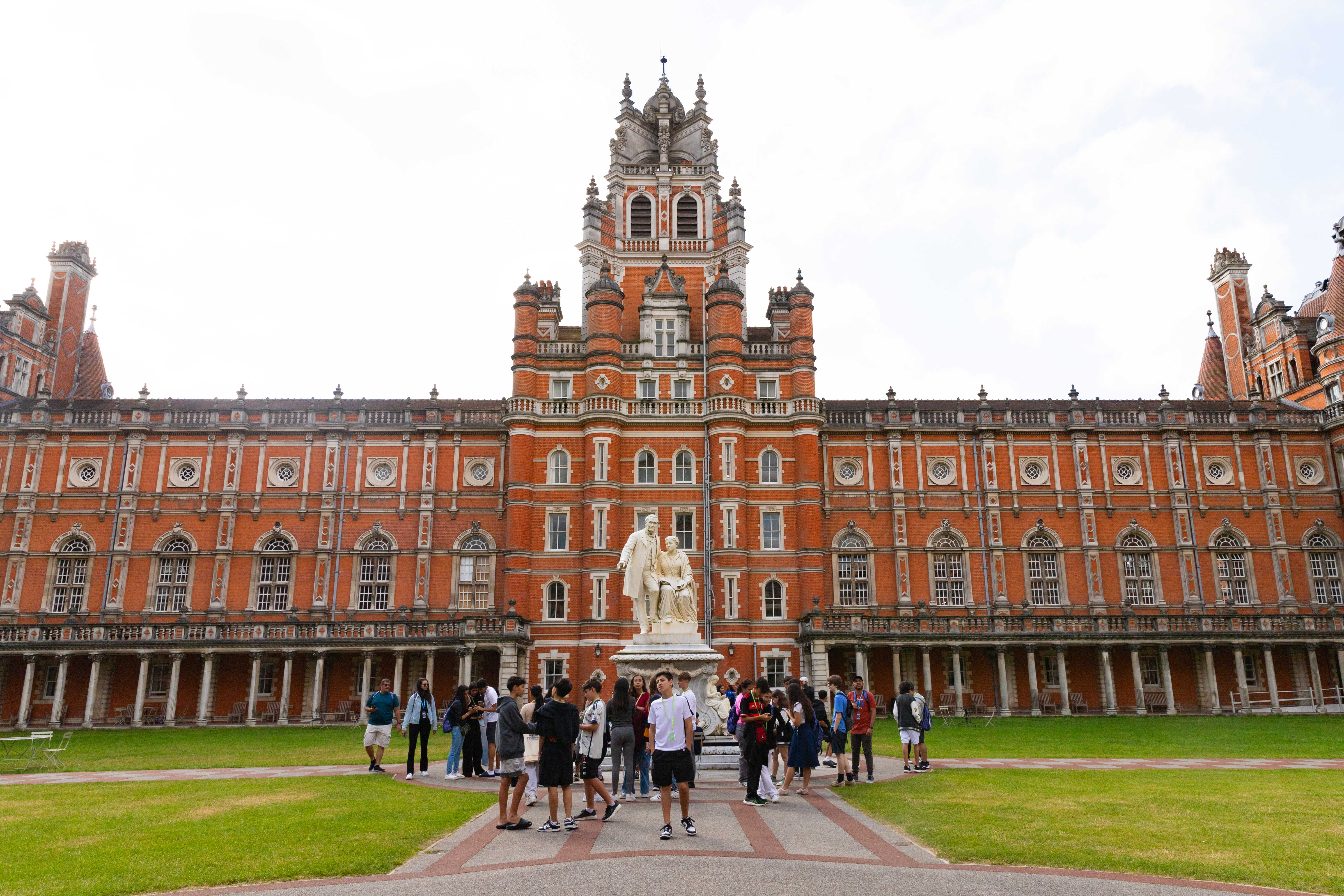 English Summer Camp for Teens at Royal Holloway University of London general 41