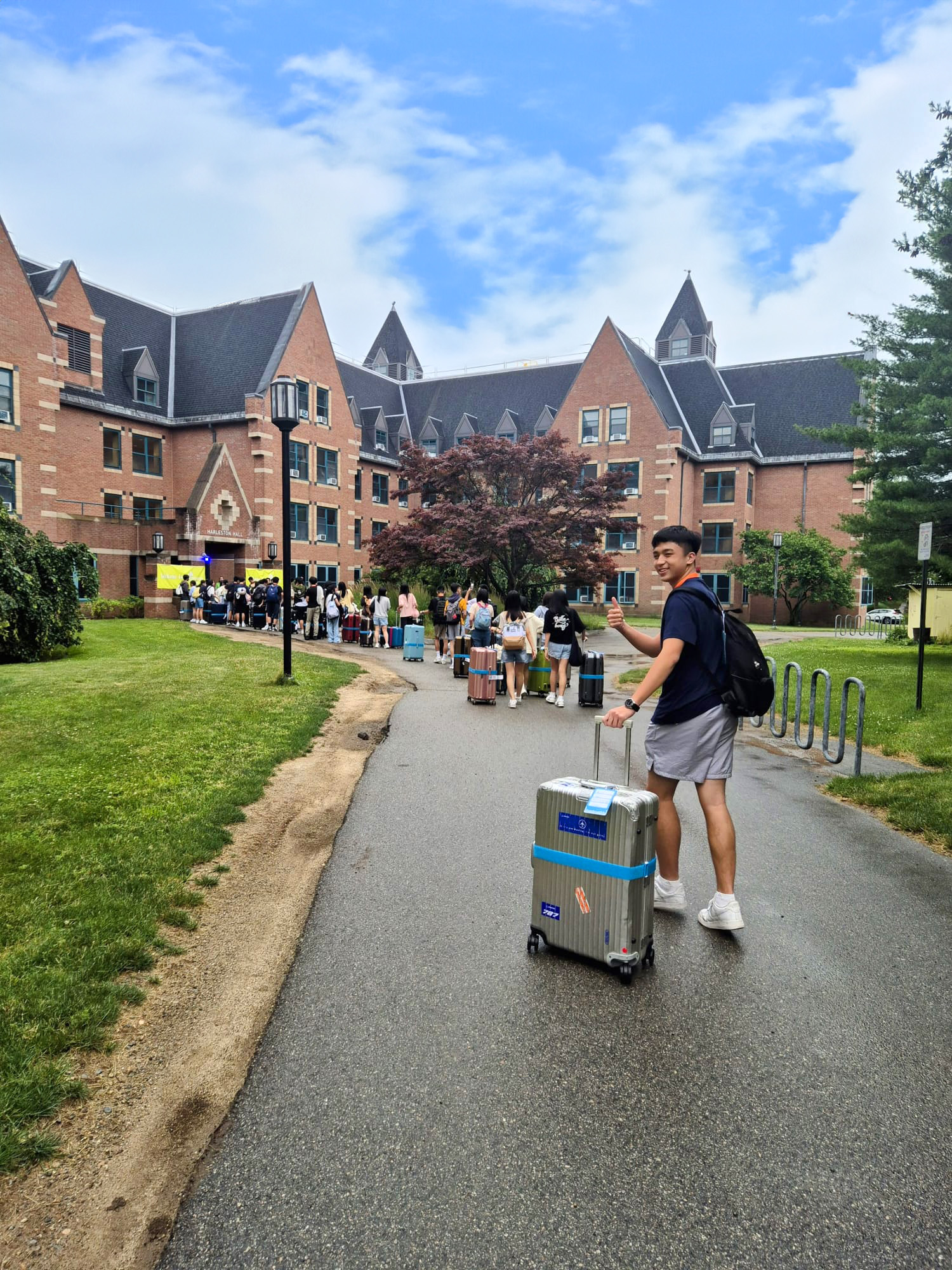 English Summer Camp for Teens at Tufts University