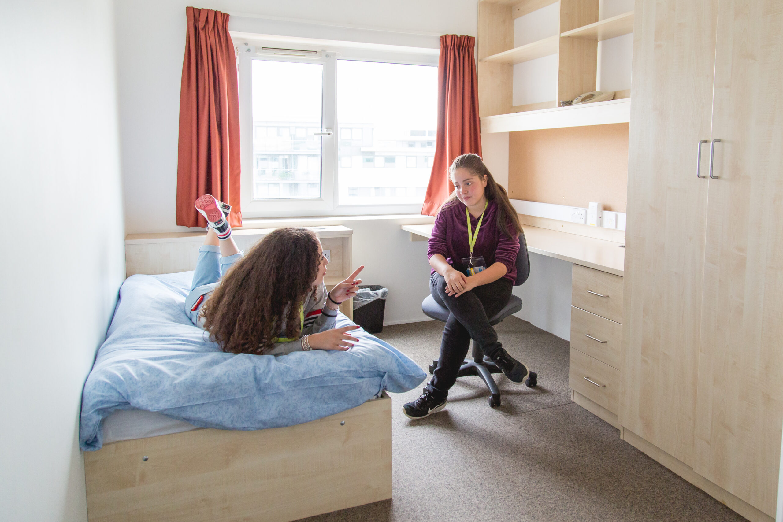 English Summer Camp for Teens at University of East London