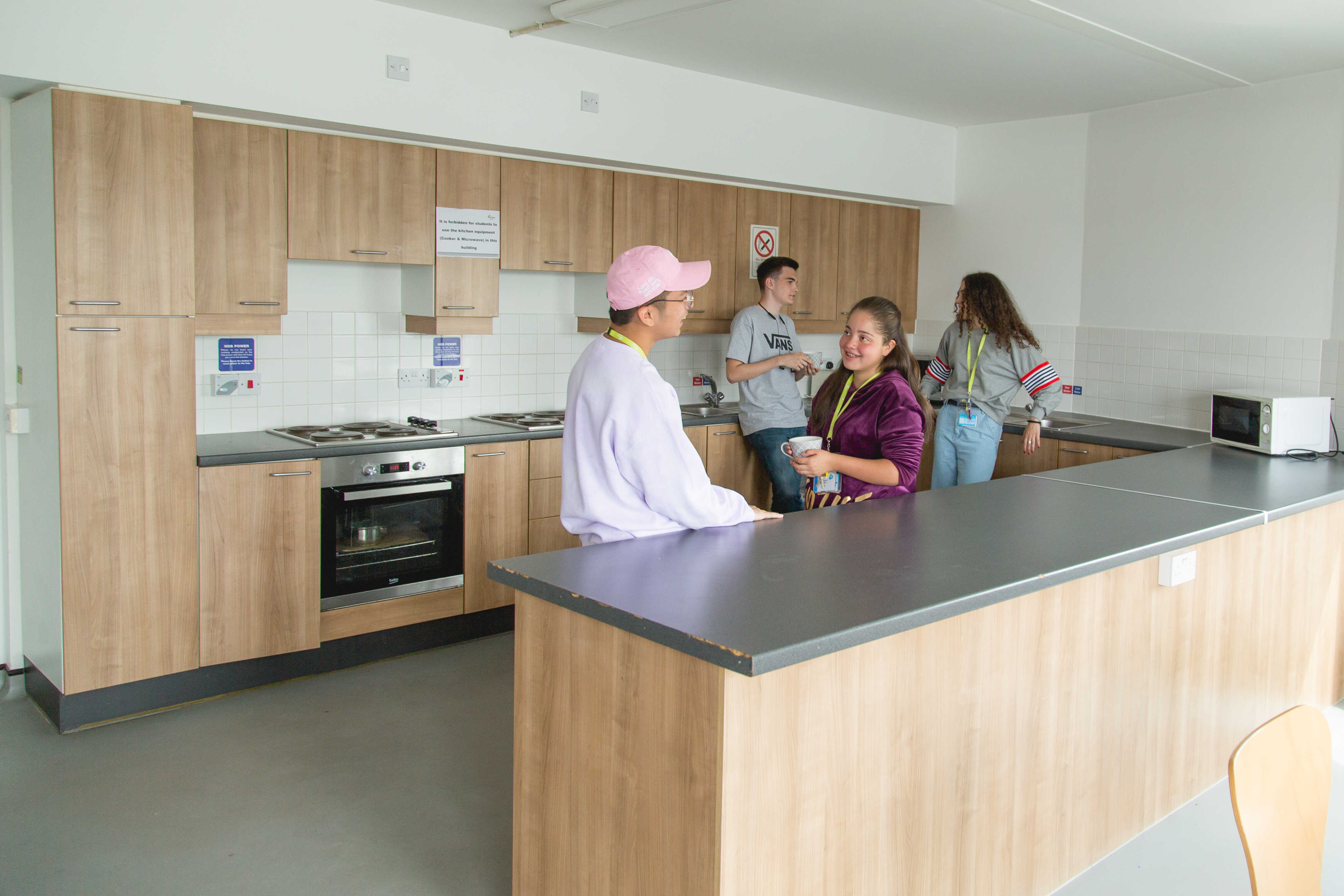English Summer Camp for Teens at University of East London general 10