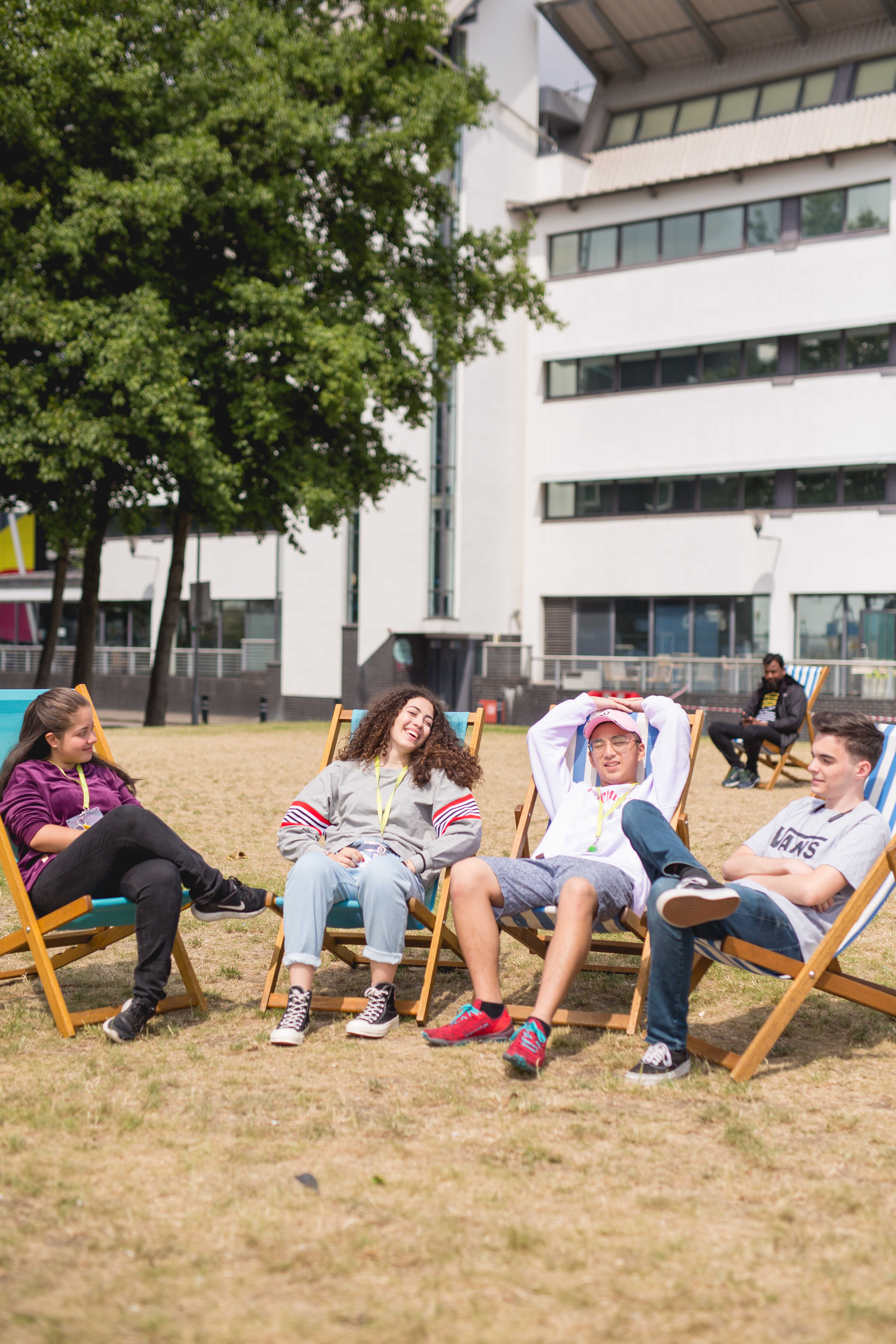 English Summer Camp for Teens at University of East London general 18