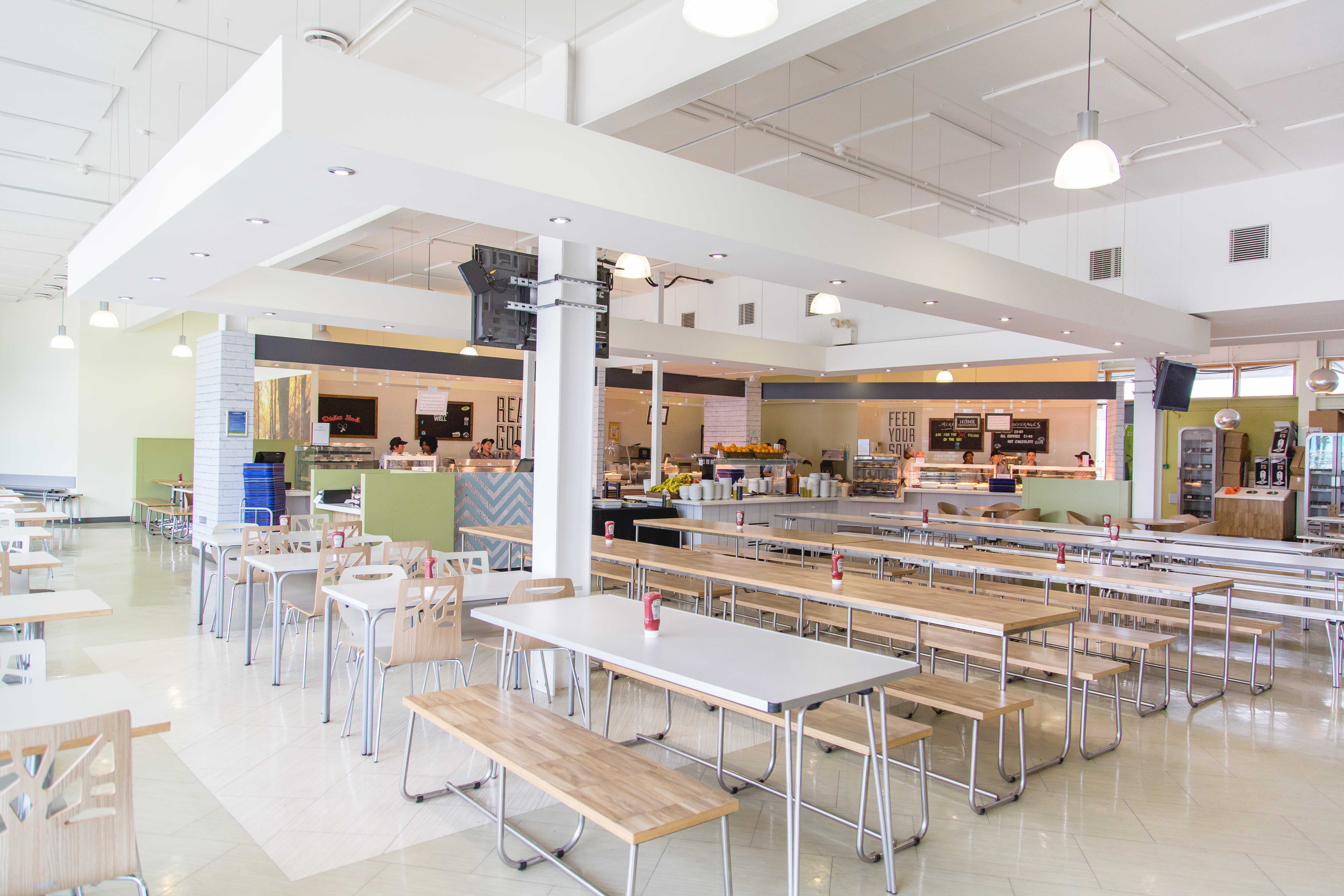 English Summer Camp for Teens at University of East London general 20
