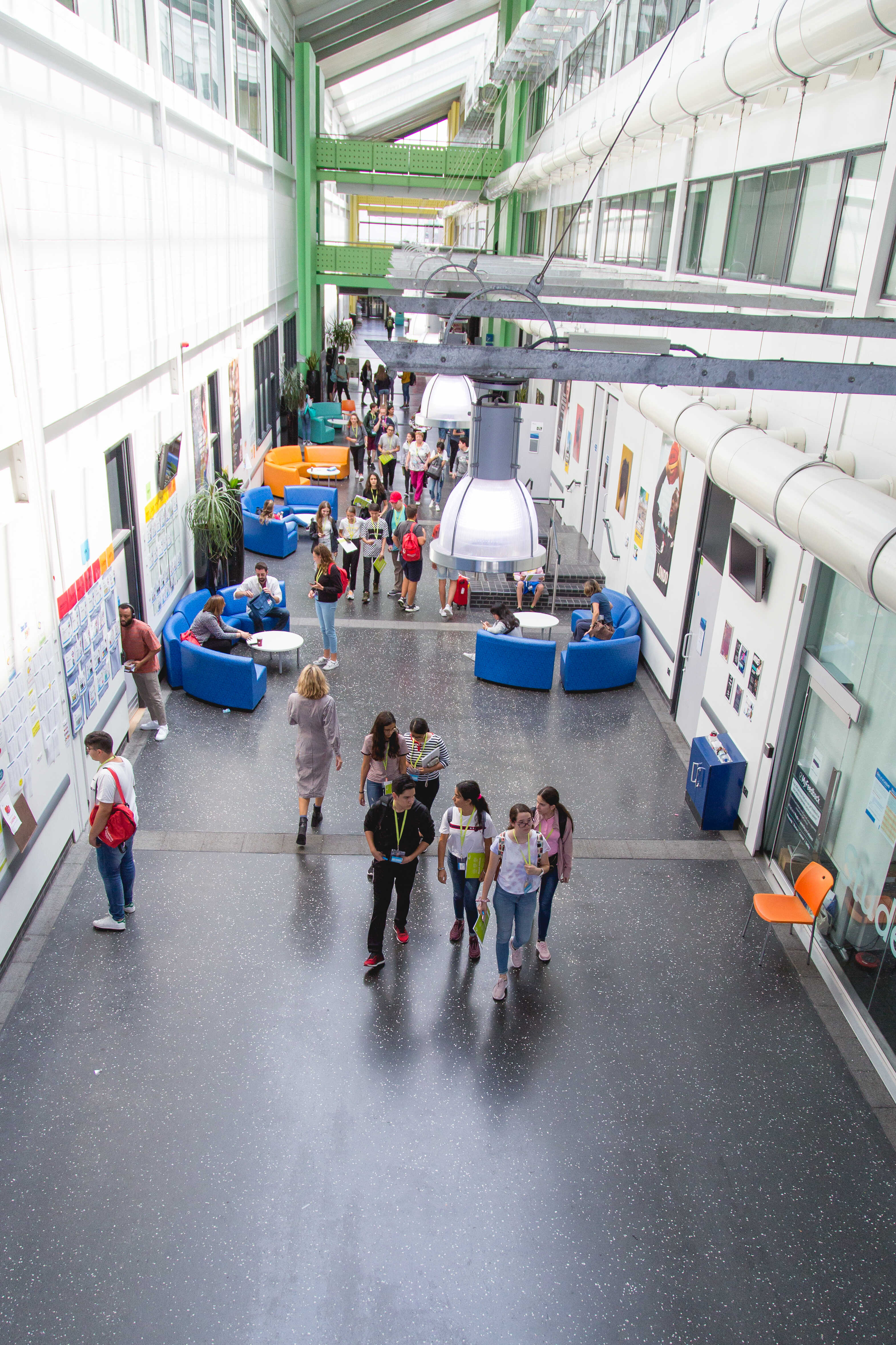English Summer Camp for Teens at University of East London general 22