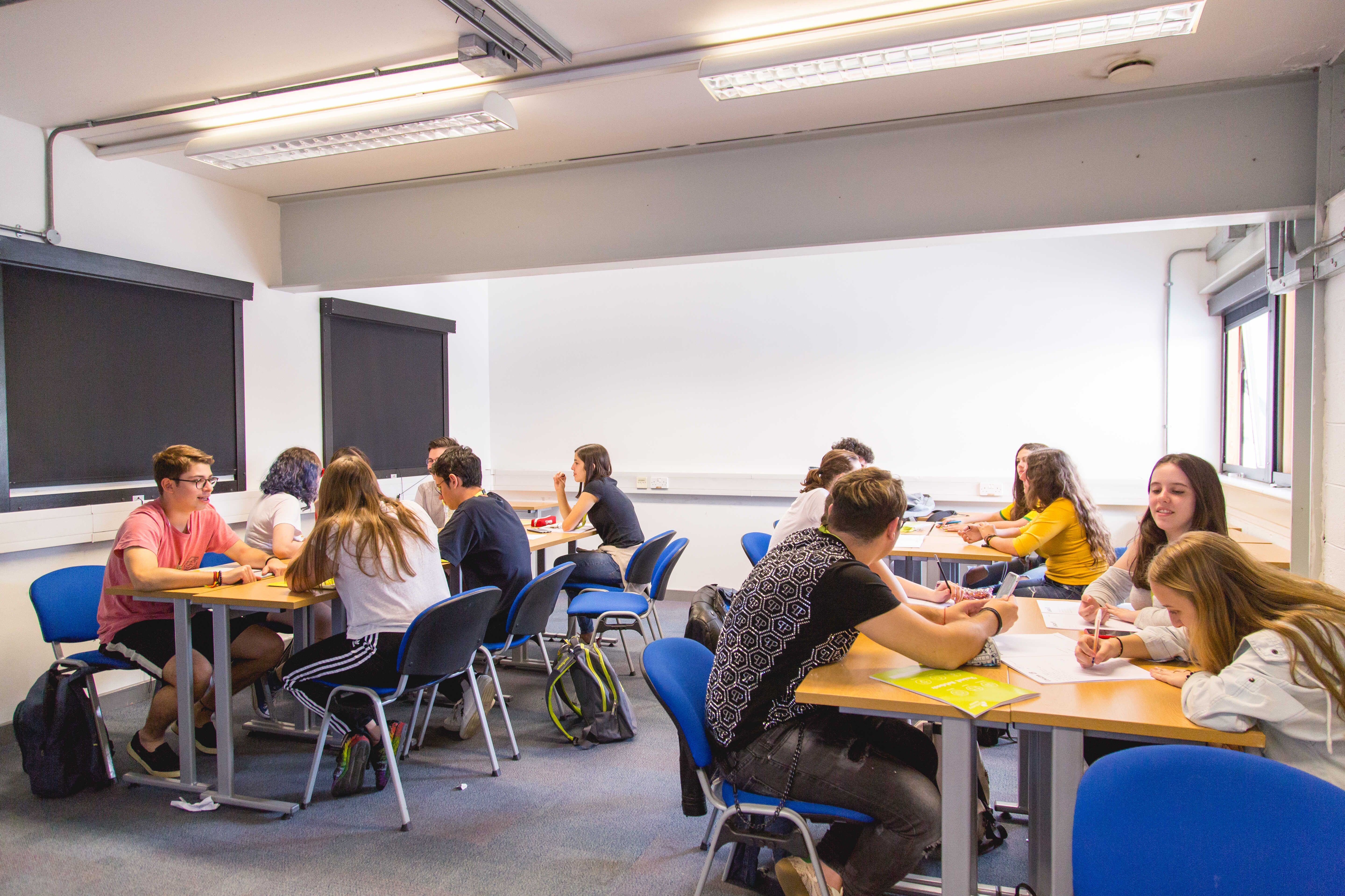 English Summer Camp for Teens at University of East London general 28