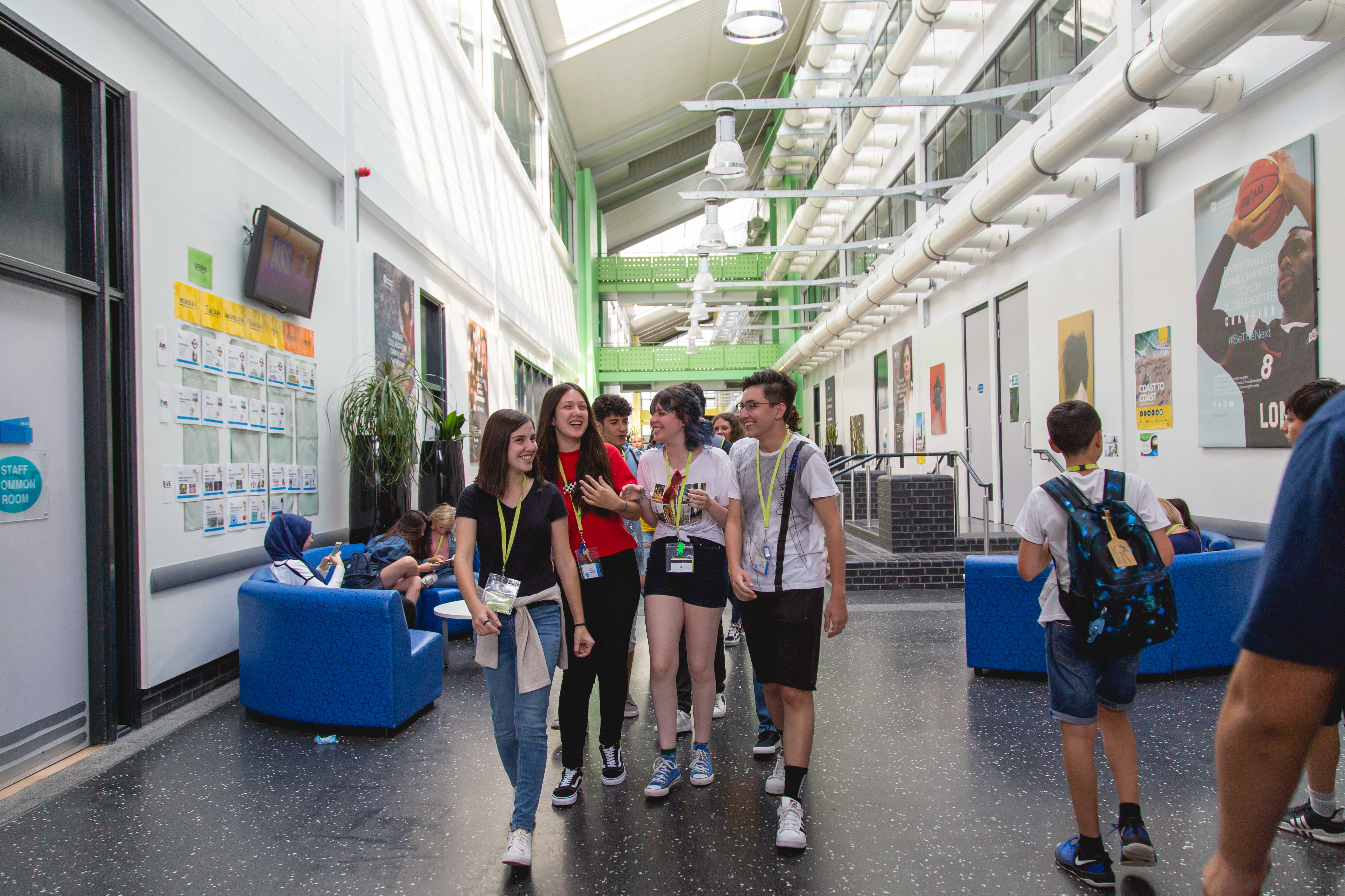 English Summer Camp for Teens at University of East London general 34