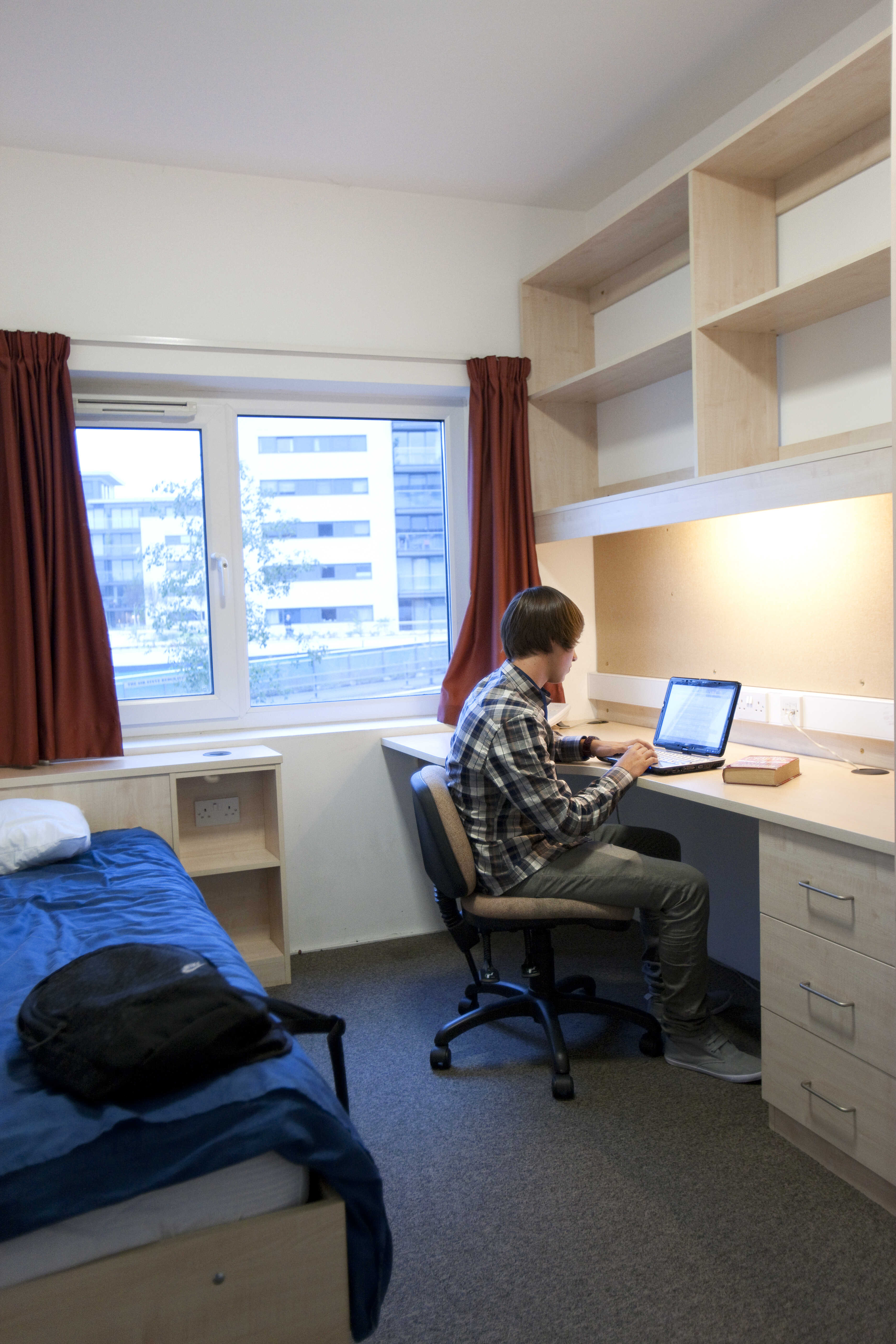 English Summer Camp for Teens at University of East London general 47