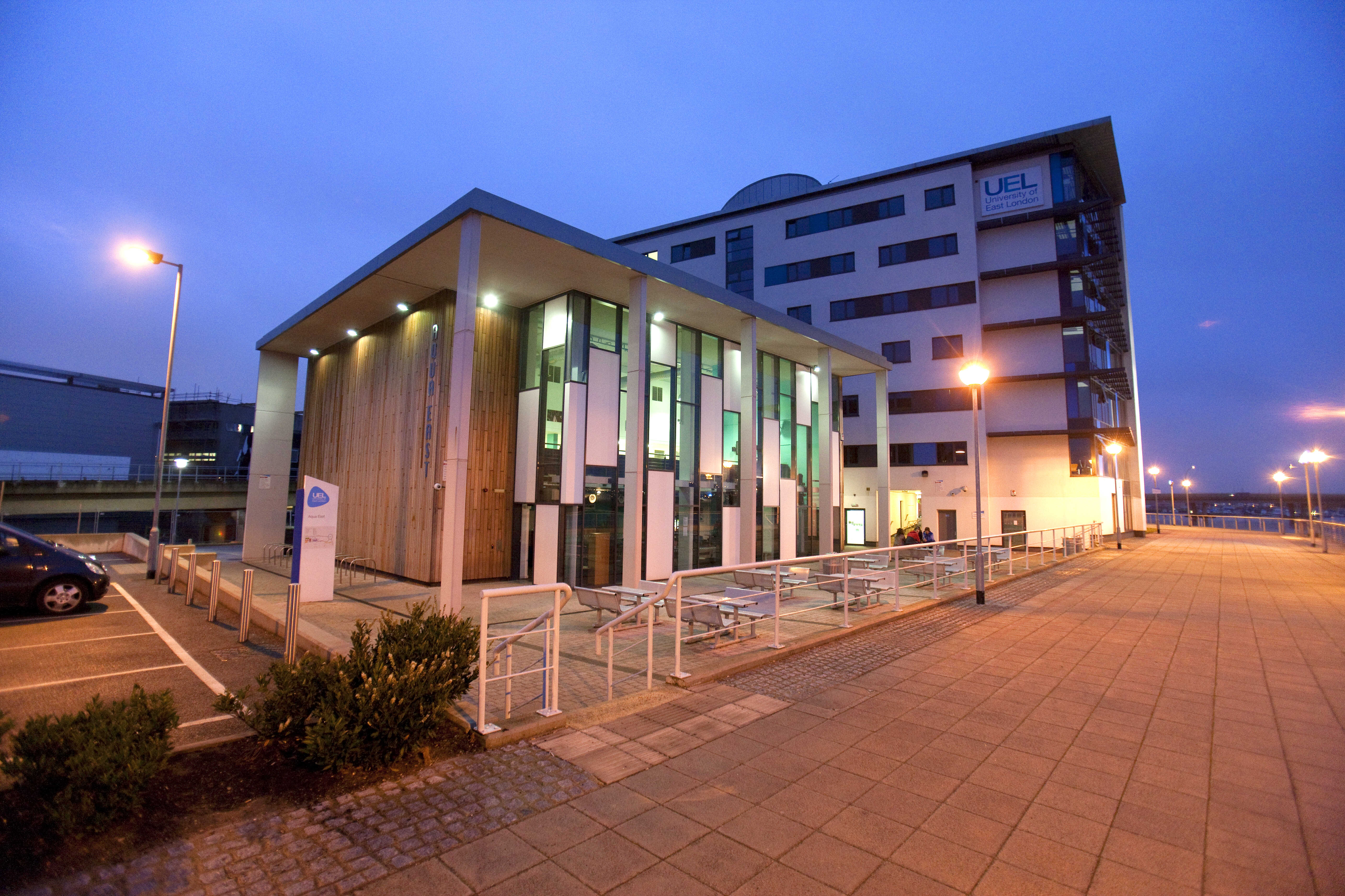 English Summer Camp for Teens at University of East London general 59