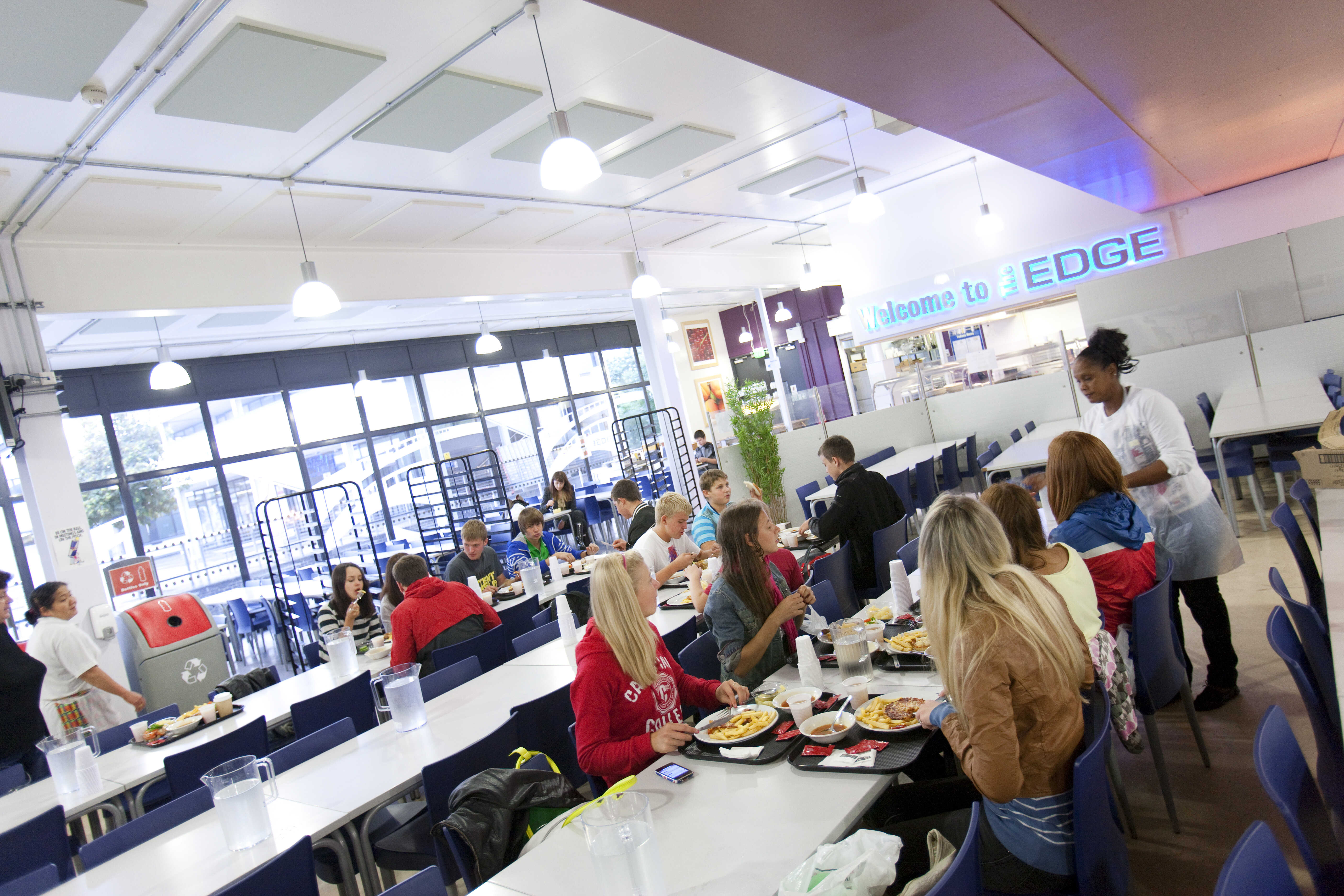 English Summer Camp for Teens at University of East London general 60