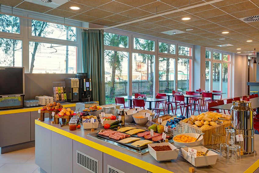 Breakfast in the student residence