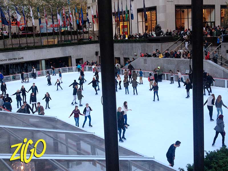 patinoire au milieu des buildings