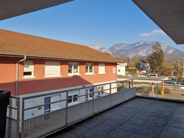 French Summer Camp for Teens in Annecy accommodation 9