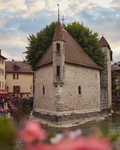 French Summer Camp for Teens in Annecy activities 8