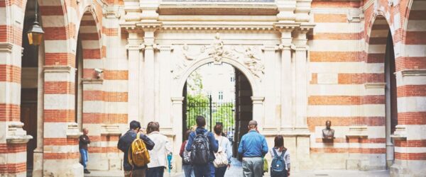 French Summer Camp for Teens in Toulouse