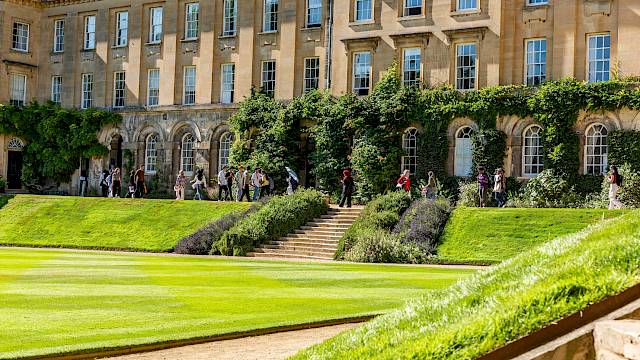 St. Andrews Summer School For International Teenagers