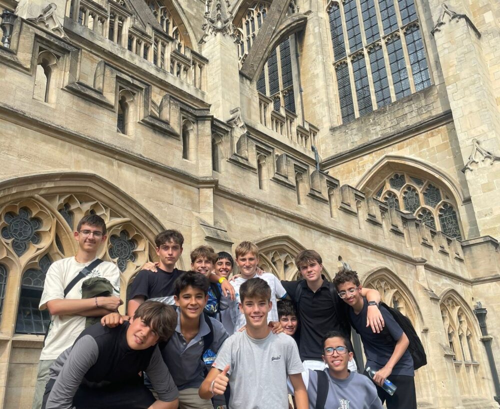 XUK English Summer School (XUK English) general 31